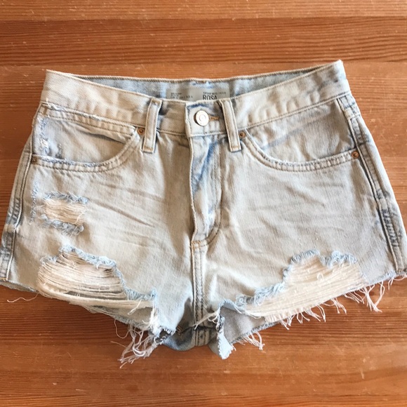Topshop Pants - Topshop Moto / Petite Rosa shorts - size 4